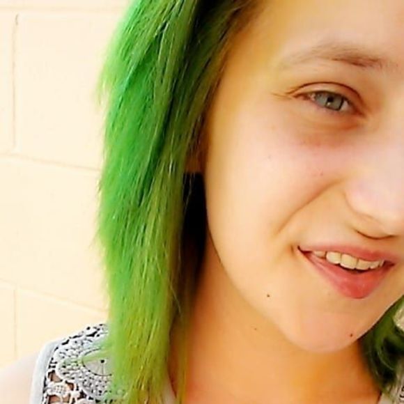 Meet your Posher, Bobbie - Picture 1 of 1